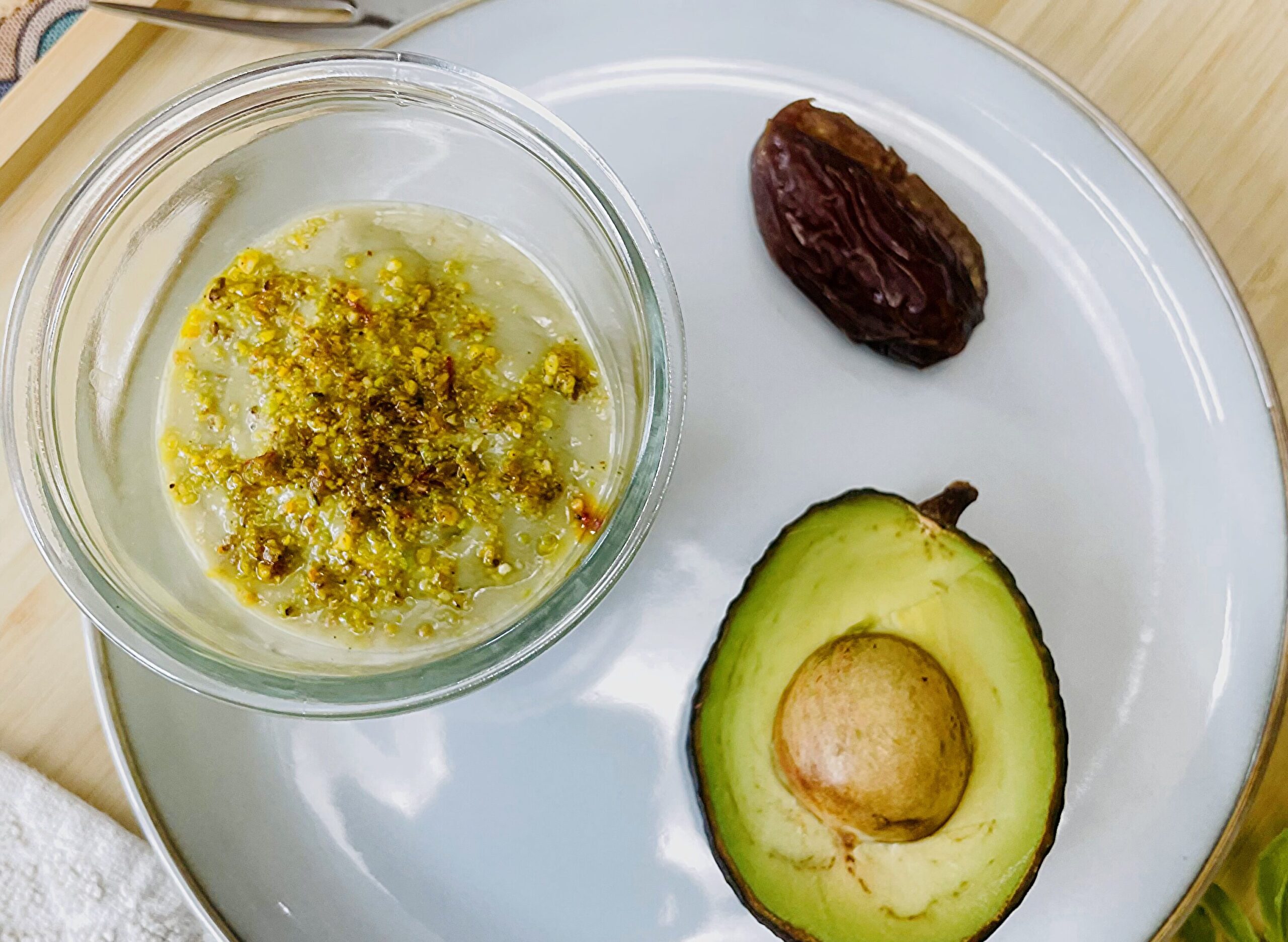 Creamy Avocado Banana Dates Smoothie recipe for baby snack or breakfast